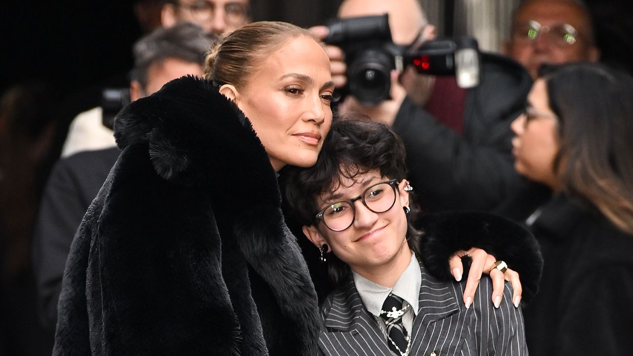 Emme Muñiz Rocked This 2025 Shoe Trend While Out With Mom Jennifer Lopez
