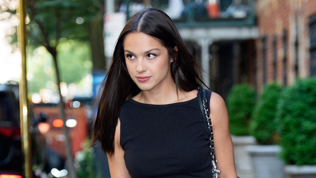 Les baskets rétro à 55 $ d'Olivia Rodrigo sont tendance cet été
