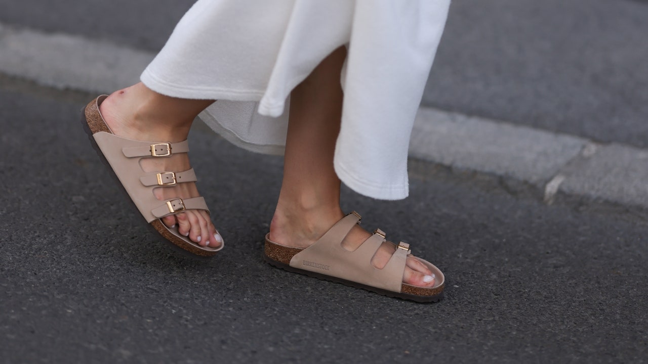 8 sandalias de moda para mujer que triunfarán en el verano de 2025