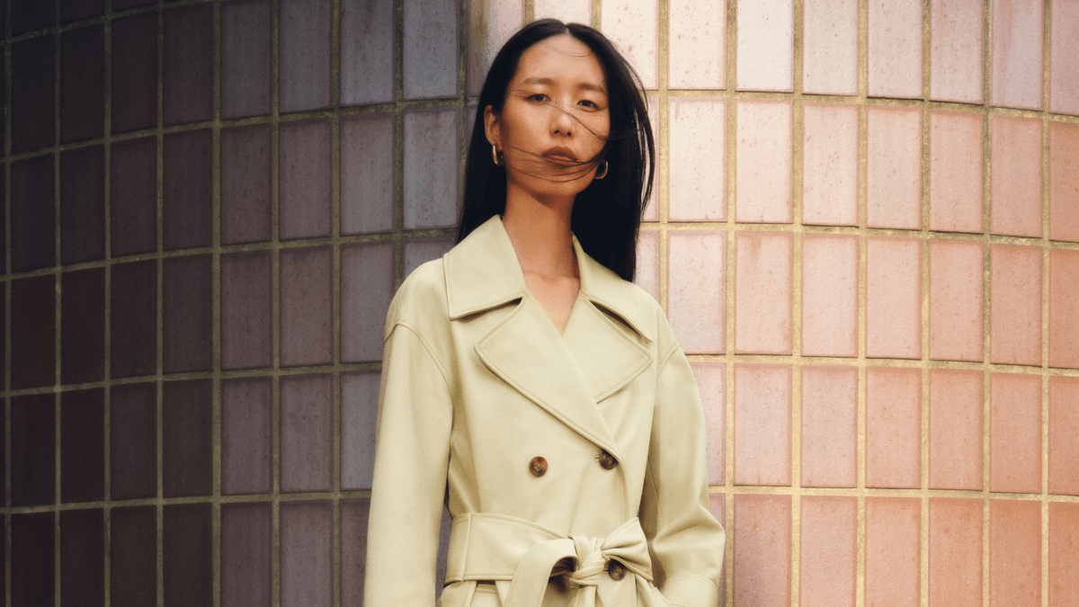 Rejina Pyo ist offiziell zurück – und arbeitet mit John Lewis an einer Herbst/Winter-Kollektion