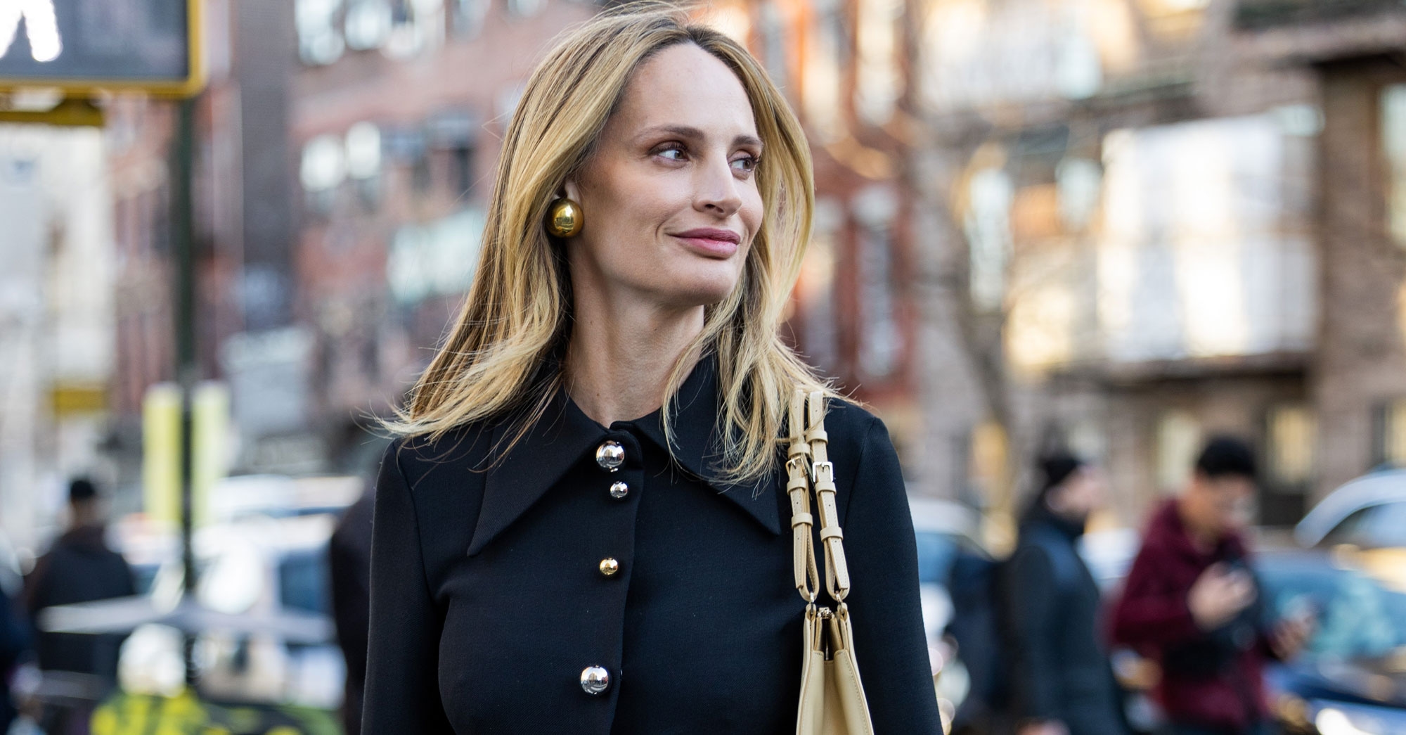 As calças de viagem que "sobrevivem ao TSA e à turbulência", segundo Lauren Santo Domingo