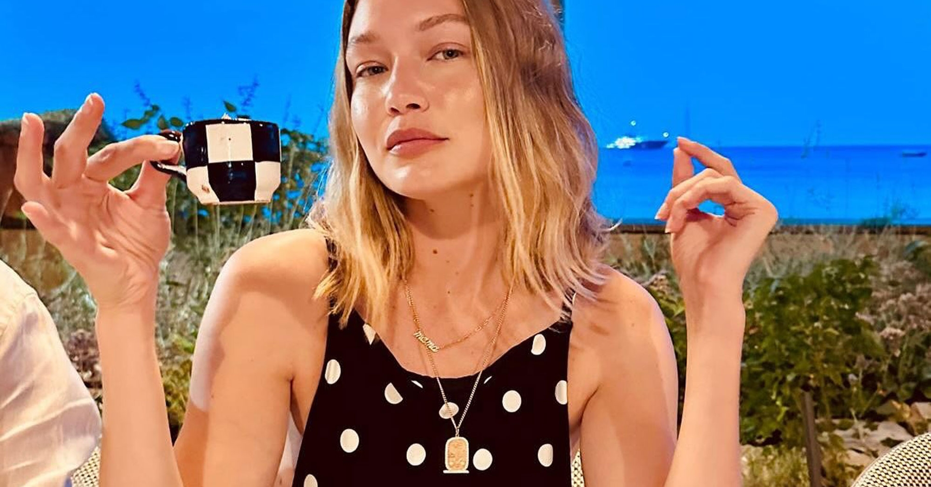 Nunca conheci ninguém que não gostasse desse estilo de vestido — é moderno e atemporal