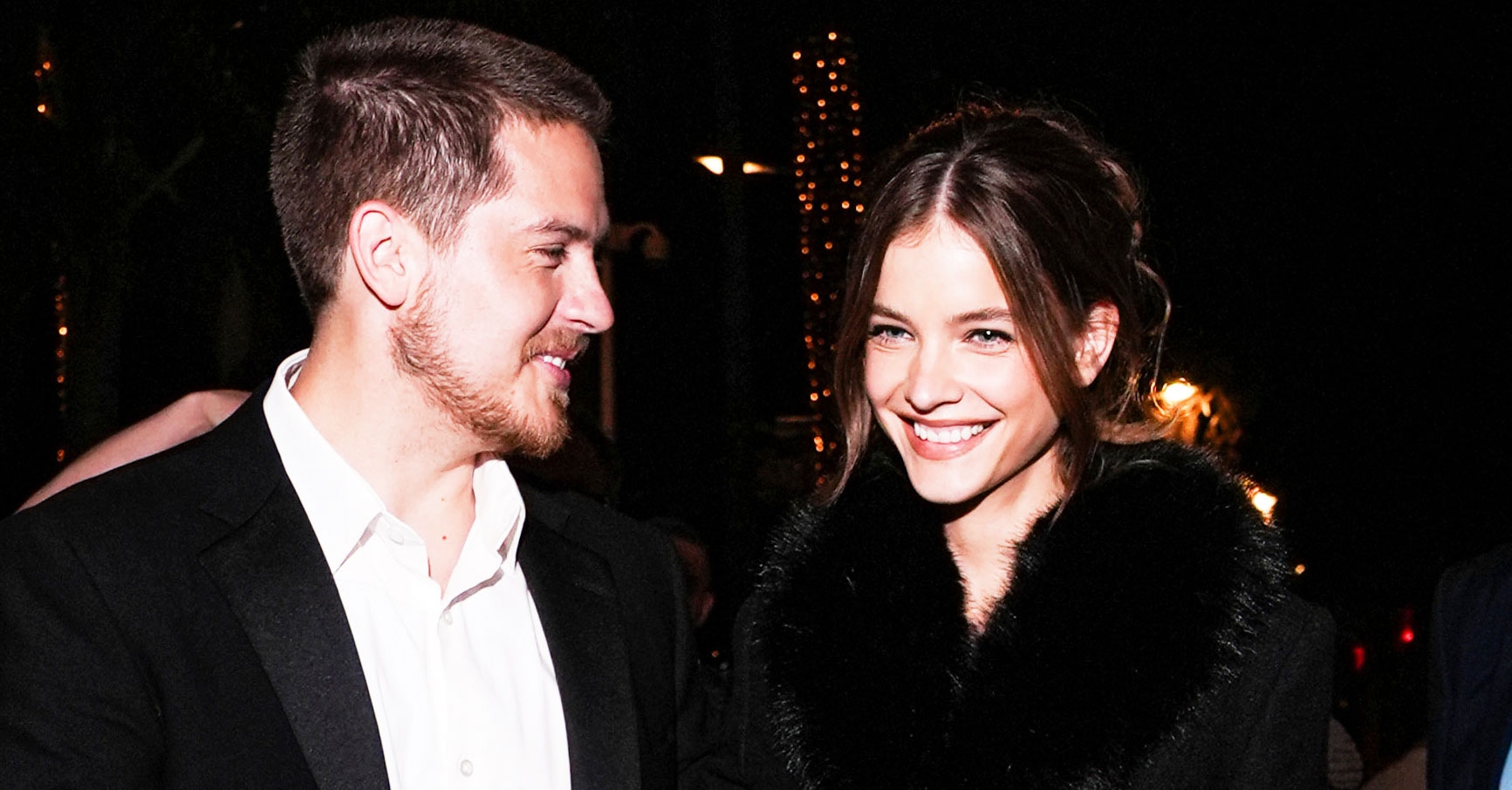 Barbara Palvin Sprouse foi sem calças para um encontro com Dylan no sul da França
