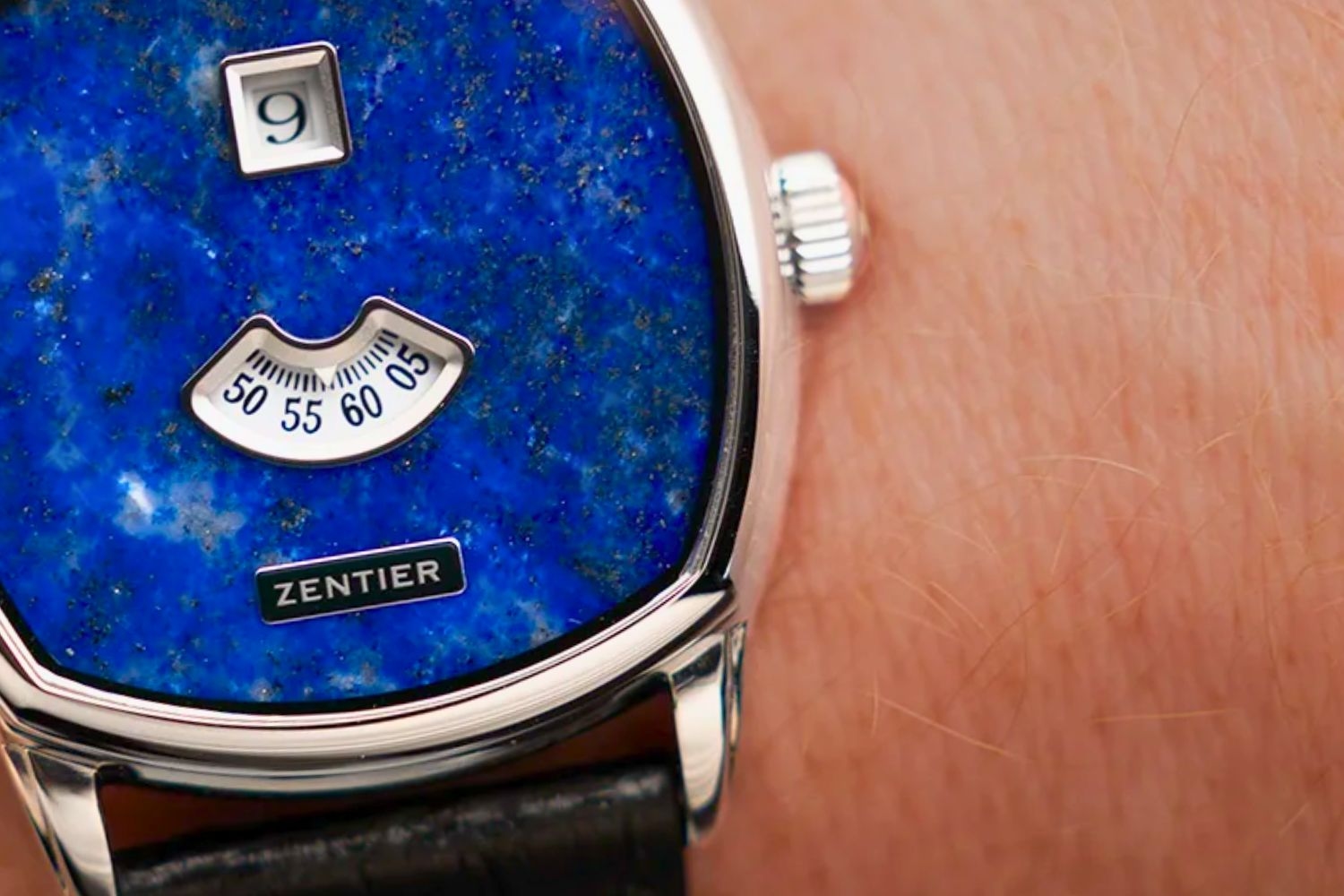 Las ventas de relojes de lujo han bajado… pero estos siguen agotándose