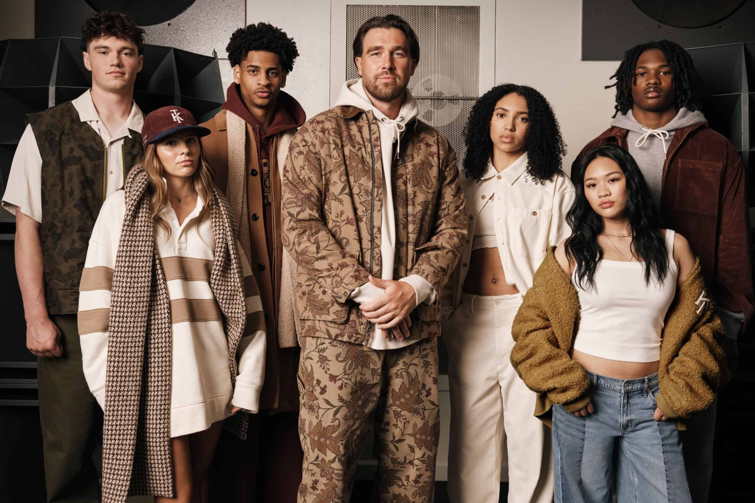 Travis Kelce bringt mit American Eagle eine neue sportliche Marke auf den Markt