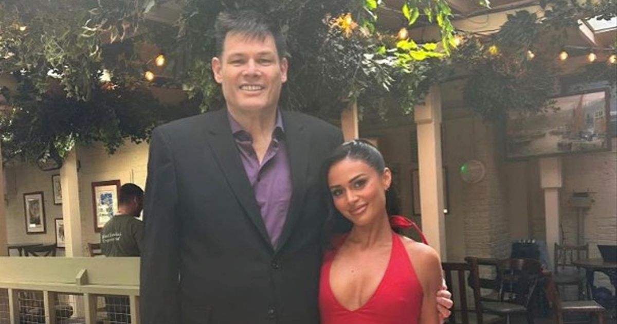 Звезда ITV «The Chase» Марк Лаббетт совершает грубейшую ошибку во время Celebs Go Dating