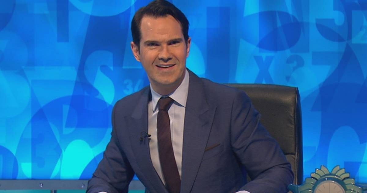 Das Set von „8 Out of 10 Cats Does Countdown“ versinkt in Dunkelheit, als ein Sketch „schiefgeht“