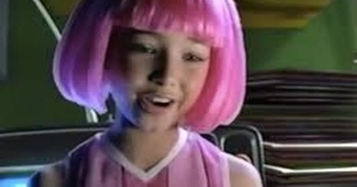 Estrela infantil da ITV parece irreconhecível 23 anos depois de alcançar a fama em Lazy Town