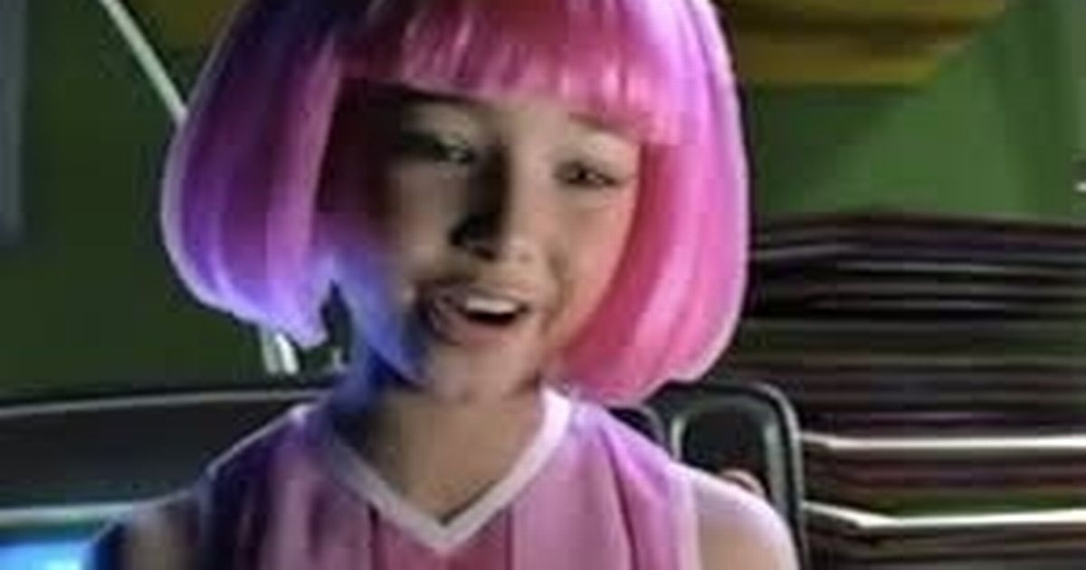 Estrela infantil da ITV parece irreconhecível 23 anos depois de alcançar a fama em Lazy Town
