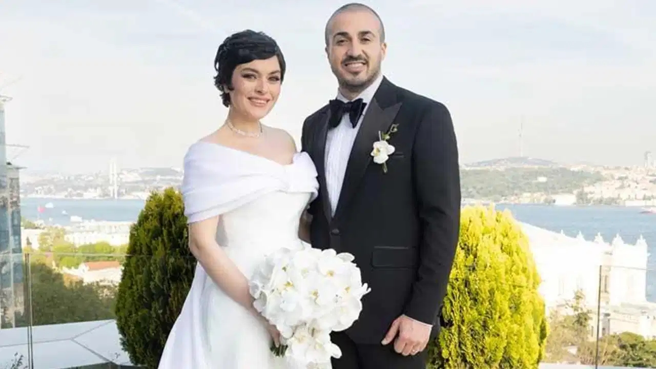 Ezgi Mola sessiz sedasız boşandı: İşte ayrılık nedeni...