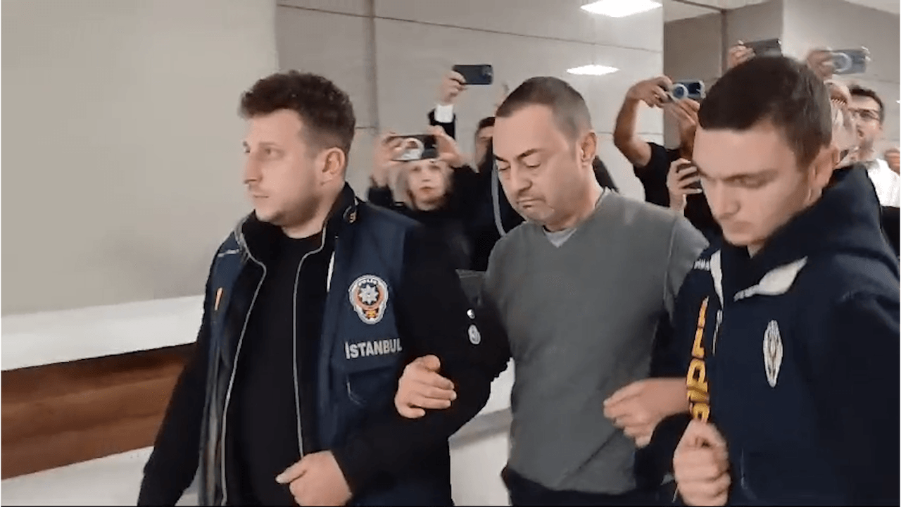 Serdar Ortaç responds to "death" claims with video!