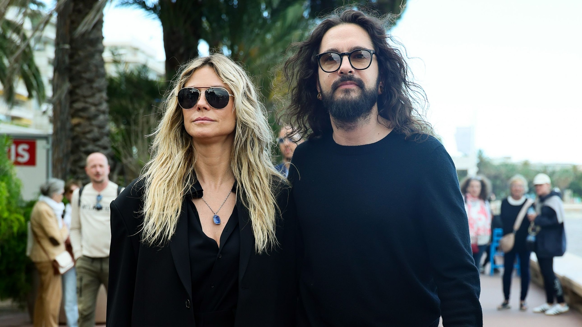 Cannes Film Festivali 2025: Yıldızların Varıştaki Bakışları