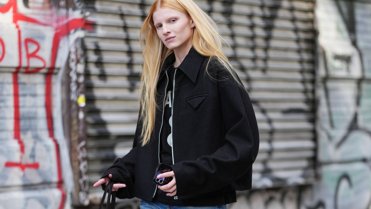 Jeansy cygaretki to absolutny must-have tej jesieni – według Streetstyle