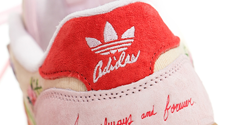 Aqui estão os novos calçados Adidas para a primavera e o verão de 2025. Uma maravilha floral para os fãs do vintage
