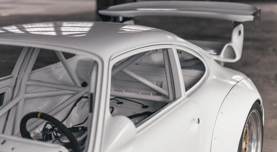 Um Porsche 1997 ultra-raro irá a leilão. Um carro inacabado vale uma fortuna