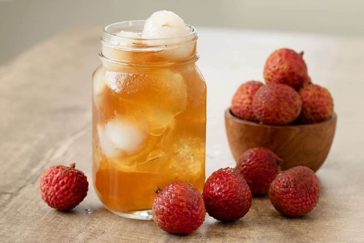 Lychee tea is anti-inflammatory and rich in vitamin C