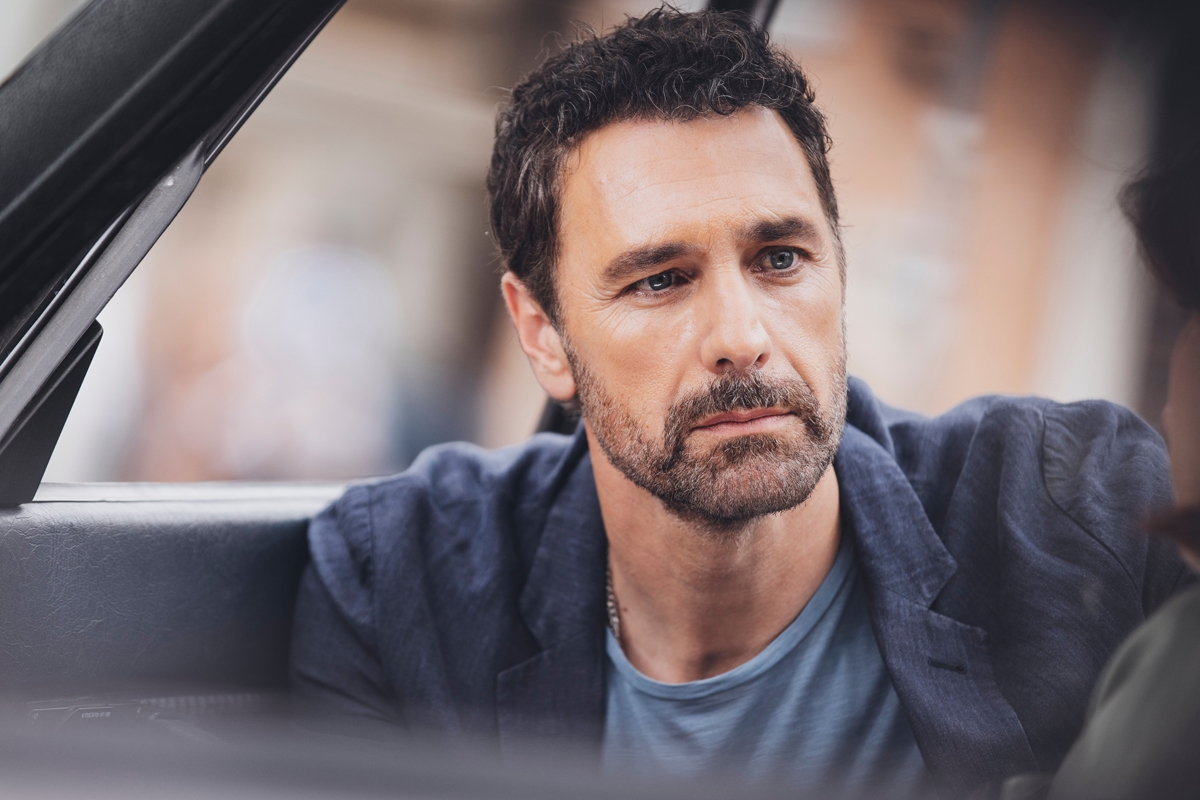 TV-Quoten: Raoul Bova verliert knapp gegen Sissi, Techetechetè floppt. Der Unterricht ist unaufhaltsam. Amadeus hält stand. Während Gerry Scotti und Papi... - Wer steigt auf und wer fällt