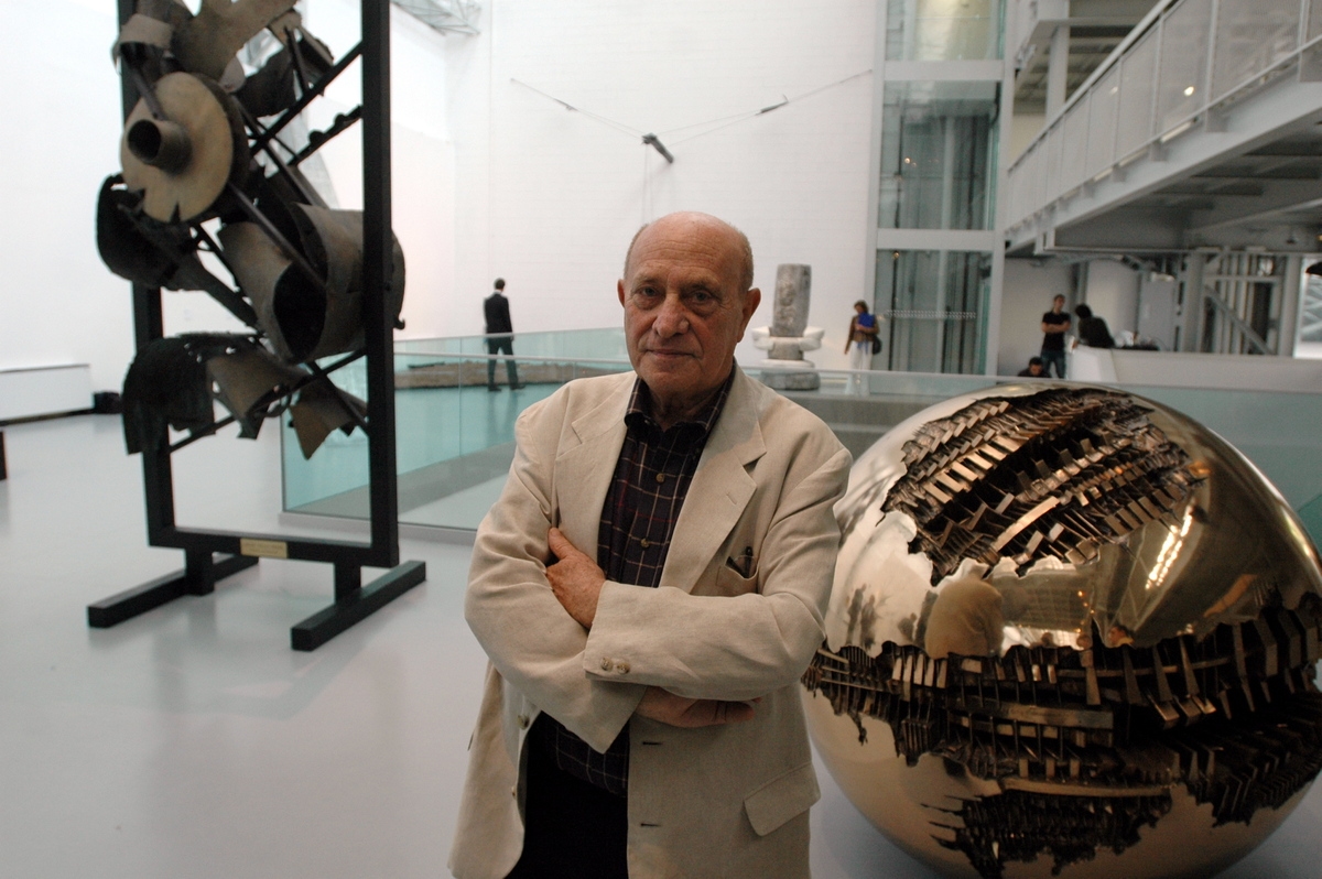Quem foi Arnaldo Pomodoro, o mestre das esferas de bronze que o mundo inteiro nos invejava