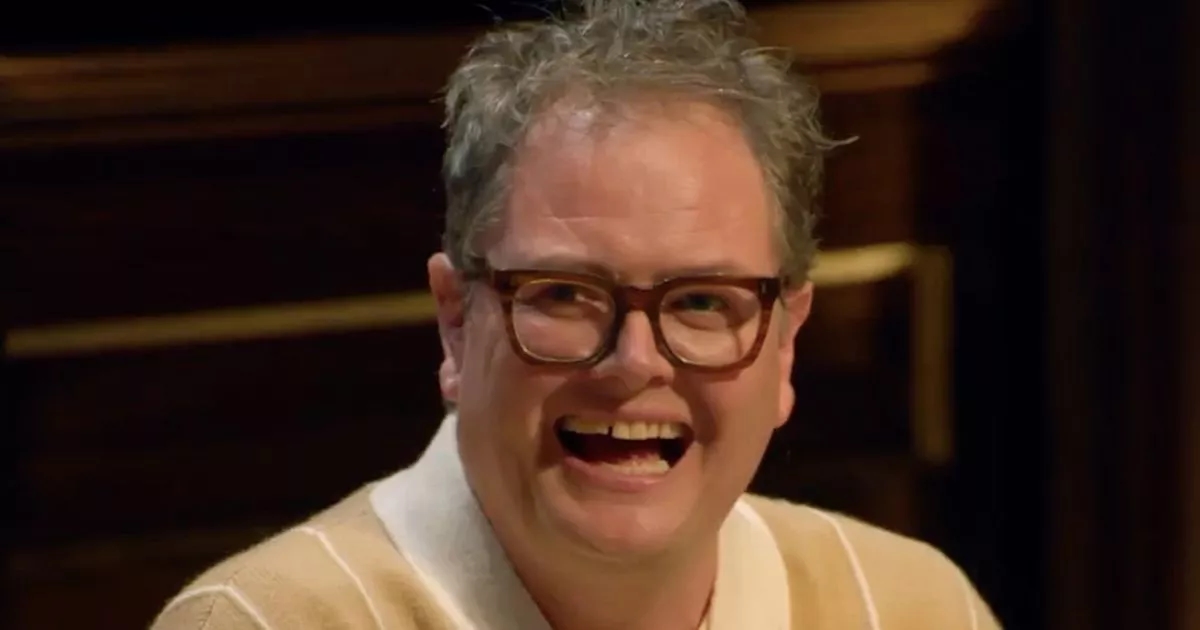 Ein Star aus „Celebrity Traitors“ teilt nach dem „schrecklichen“ Mord gegen Alan Carr aus.