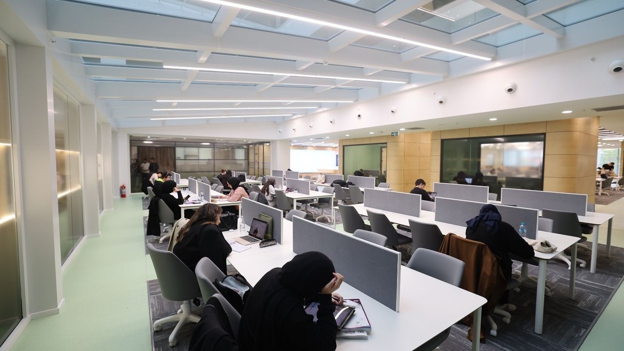 W Bağcılar otwarto Centrum Studiów i Bibliotekę Nurullaha Genç