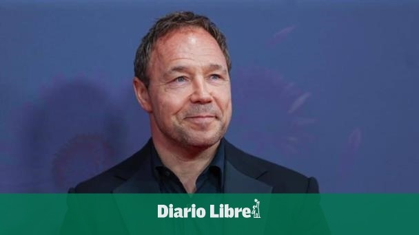 Criador da série "Adolescência" convida pais a escreverem para os filhos