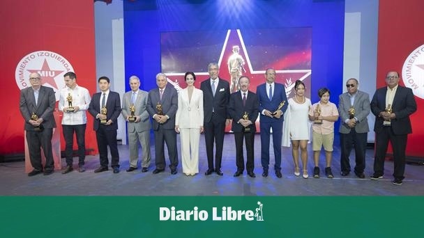 Venturoso Ödülleri, katkılarından dolayı kişilikleri takdir eder