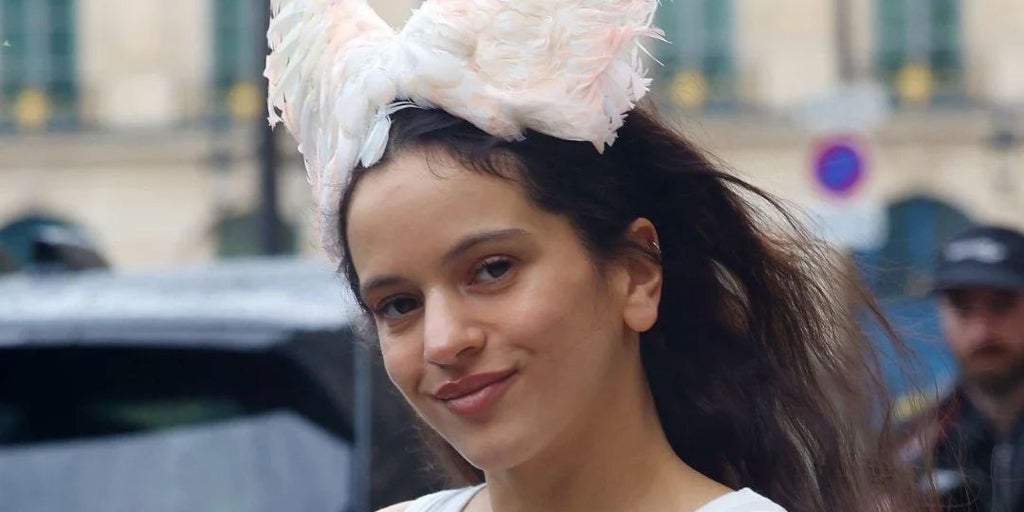 Как гардероб Росалии стал еще одним элементом продвижения ее нового альбома «Lux»