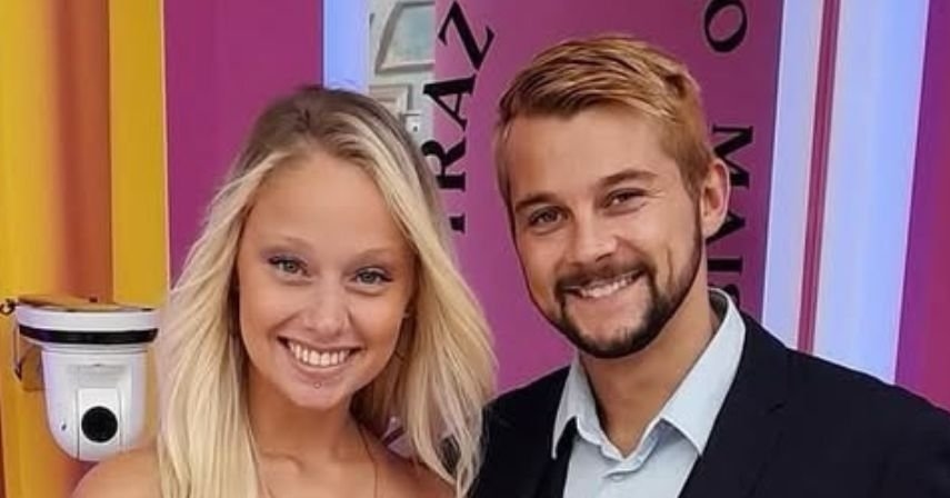 Dylan e Inês se besan en el jardín, sorprendiendo a los demás concursantes.